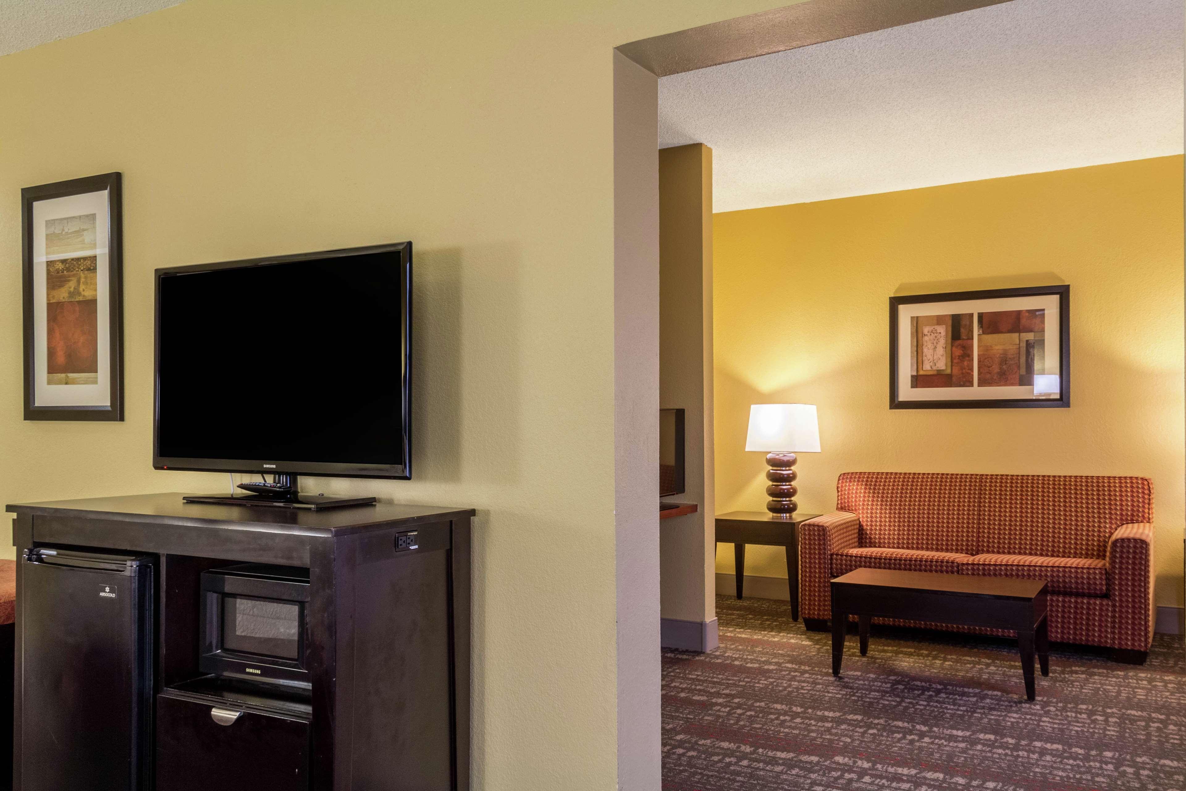 Hampton Inn Clinton Exterior photo