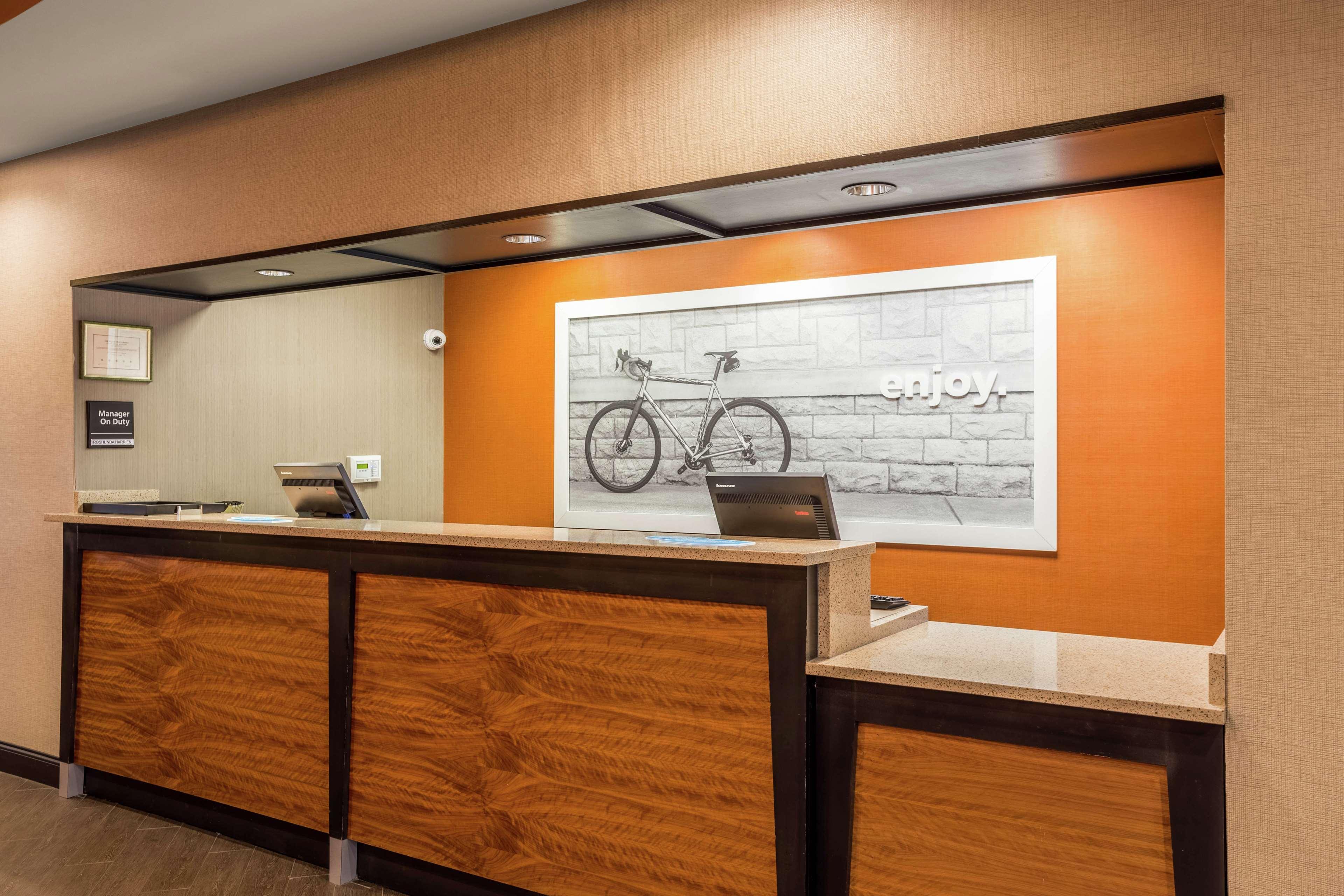 Hampton Inn Clinton Exterior photo