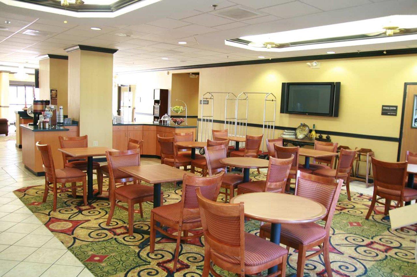 Hampton Inn Clinton Exterior photo
